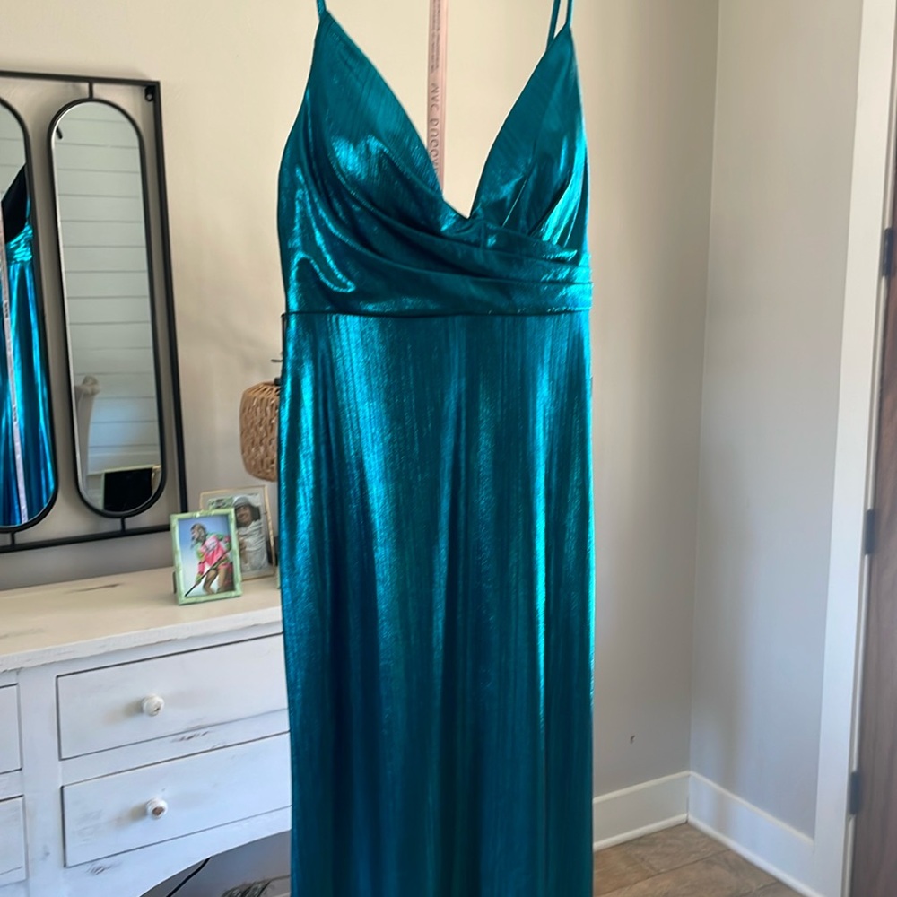 Ieena for Mac Duggal Blue evening gown, size 8, New With Tags